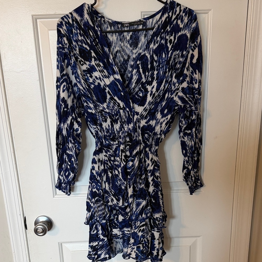 Zara Navy and White Tie-Dye Top